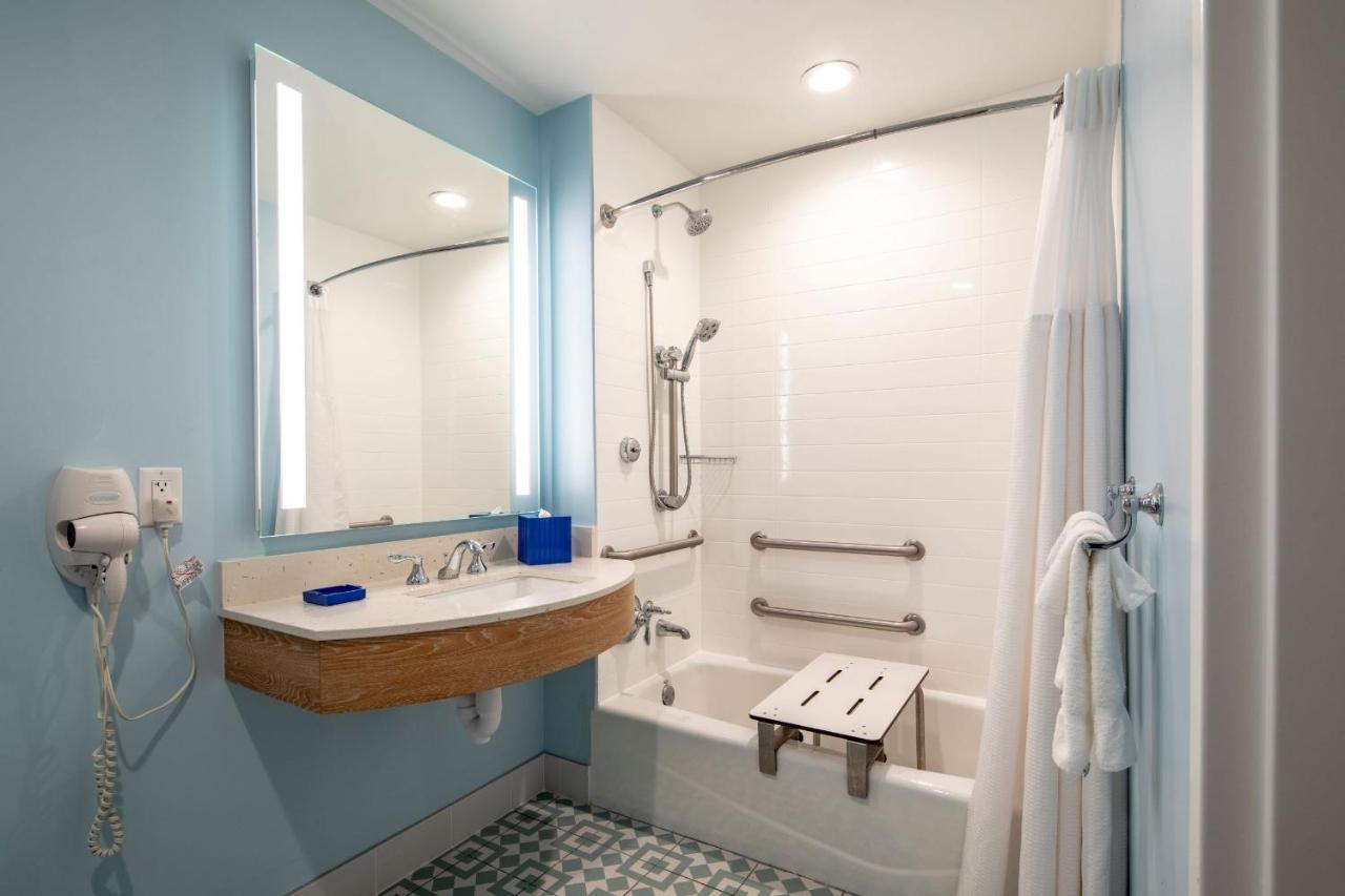 Two-Bedroom Suite Pool View ADA Tub Mobility Accessible Includes Early Park Admission*